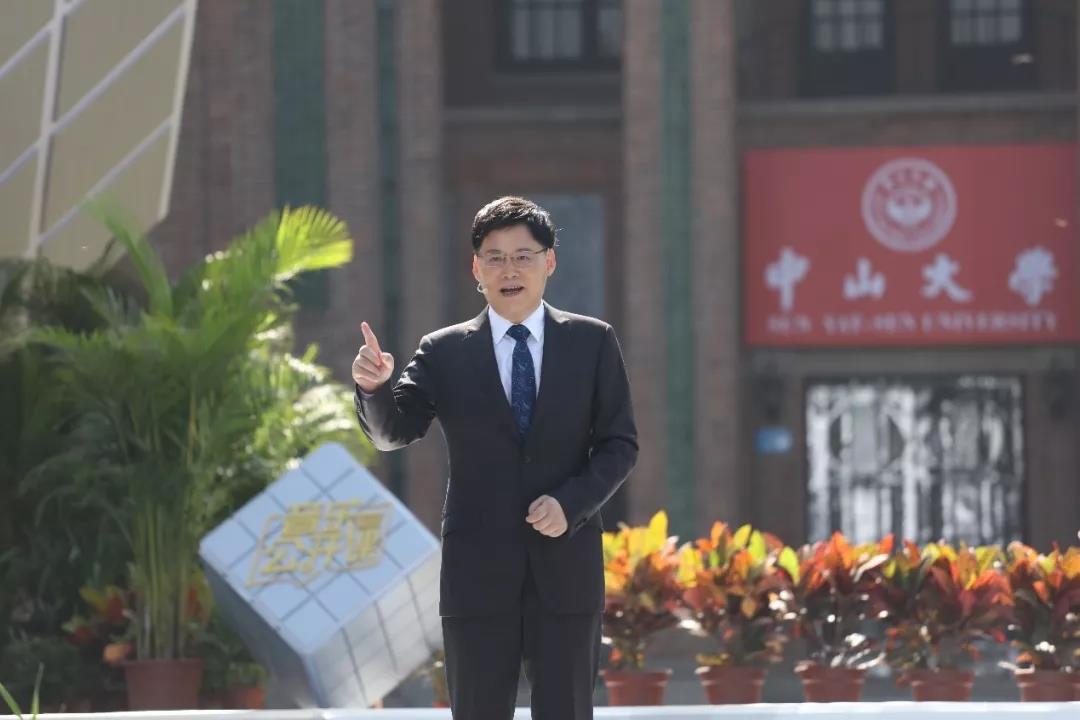 yl23455永利集团中文系主任、教育部长江学者特聘教授彭玉平